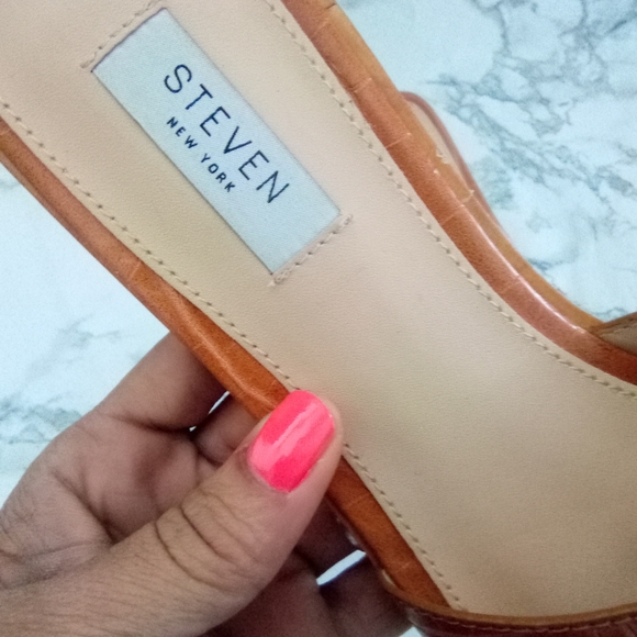 New Steven New York Leather  Womens Slides. Nice, stylish, for summer 🏝️ - Picture 2 of 9